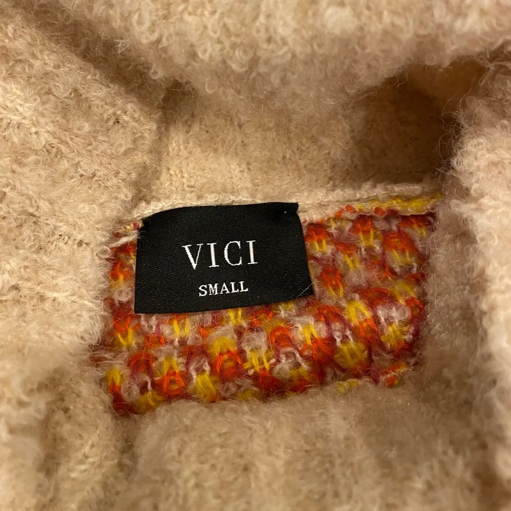 Vici oversized turtleneck sweater - Picture 4 of 9